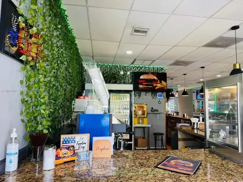 2114 W 68 Street Hialeah FL 33016