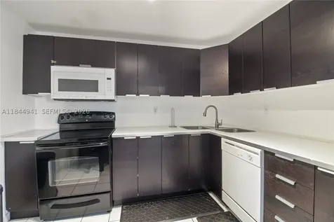 2750 NE 183rd Street Aventura FL 33160