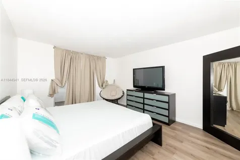 2750 NE 183rd Street Aventura FL 33160