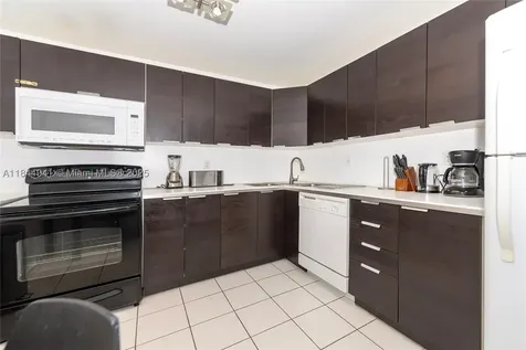 2750 NE 183rd Street Aventura FL 33160