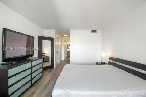 2750 NE 183rd Street Aventura FL 33160