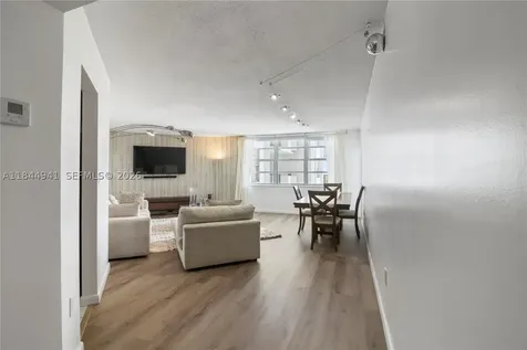 2750 NE 183rd Street Aventura FL 33160