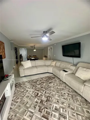 737 SE 1st Way Deerfield Beach FL 33441