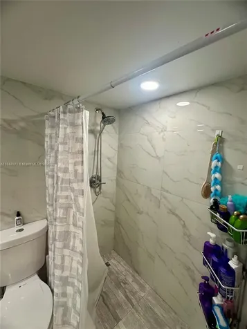 737 SE 1st Way Deerfield Beach FL 33441