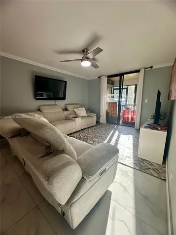 737 SE 1st Way Deerfield Beach FL 33441