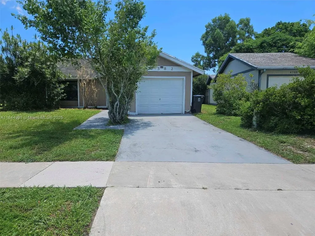 4582 Brook Drive West Palm Beach FL 33417