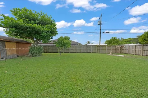 9880 Jamaica Drive Cutler Bay FL 33189