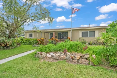 9880 Jamaica Drive Cutler Bay FL 33189