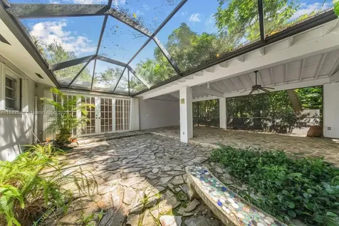 15301 SW 82nd Court Palmetto Bay FL 33157