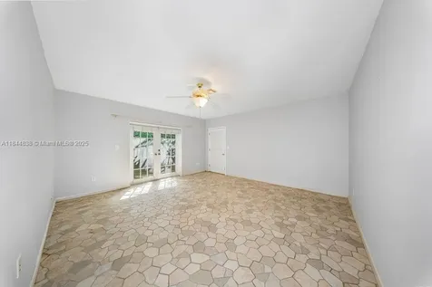15301 SW 82nd Court Palmetto Bay FL 33157