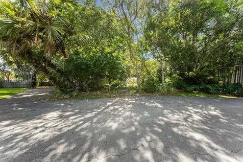15301 SW 82nd Court Palmetto Bay FL 33157