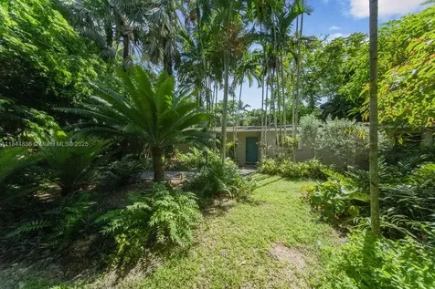 15301 SW 82nd Court Palmetto Bay FL 33157