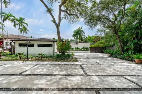 117 S Royal Poinciana Boulevard Miami Springs FL 33166