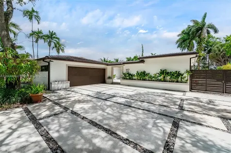 117 S Royal Poinciana Boulevard Miami Springs FL 33166