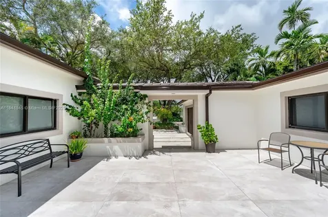 117 S Royal Poinciana Boulevard Miami Springs FL 33166