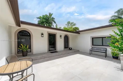 117 S Royal Poinciana Boulevard Miami Springs FL 33166