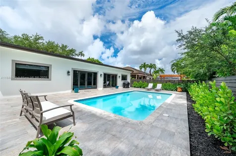 117 S Royal Poinciana Boulevard Miami Springs FL 33166