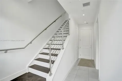 63 NW 4th Avenue Delray Beach FL 33444