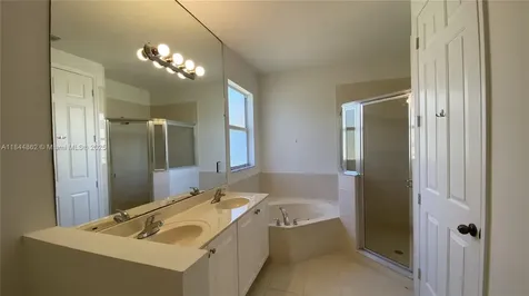 1932 SE Grand Drive Port St. Lucie FL 34952