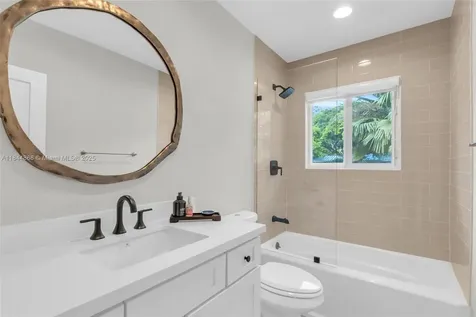 11301 SW 74th Court Pinecrest FL 33156