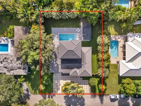 11301 SW 74th Court Pinecrest FL 33156