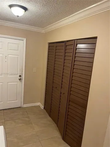 9359 Fontainebleau Boulevard Miami FL 33172