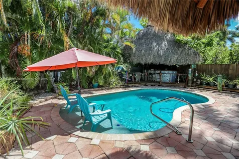 1047 Adams Street Hollywood FL 33019