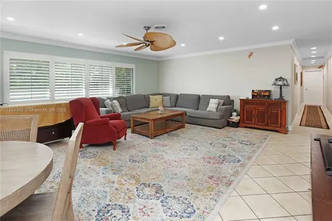 1047 Adams Street Hollywood FL 33019