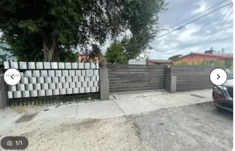 2215 NW 33rd Street Miami FL 33142