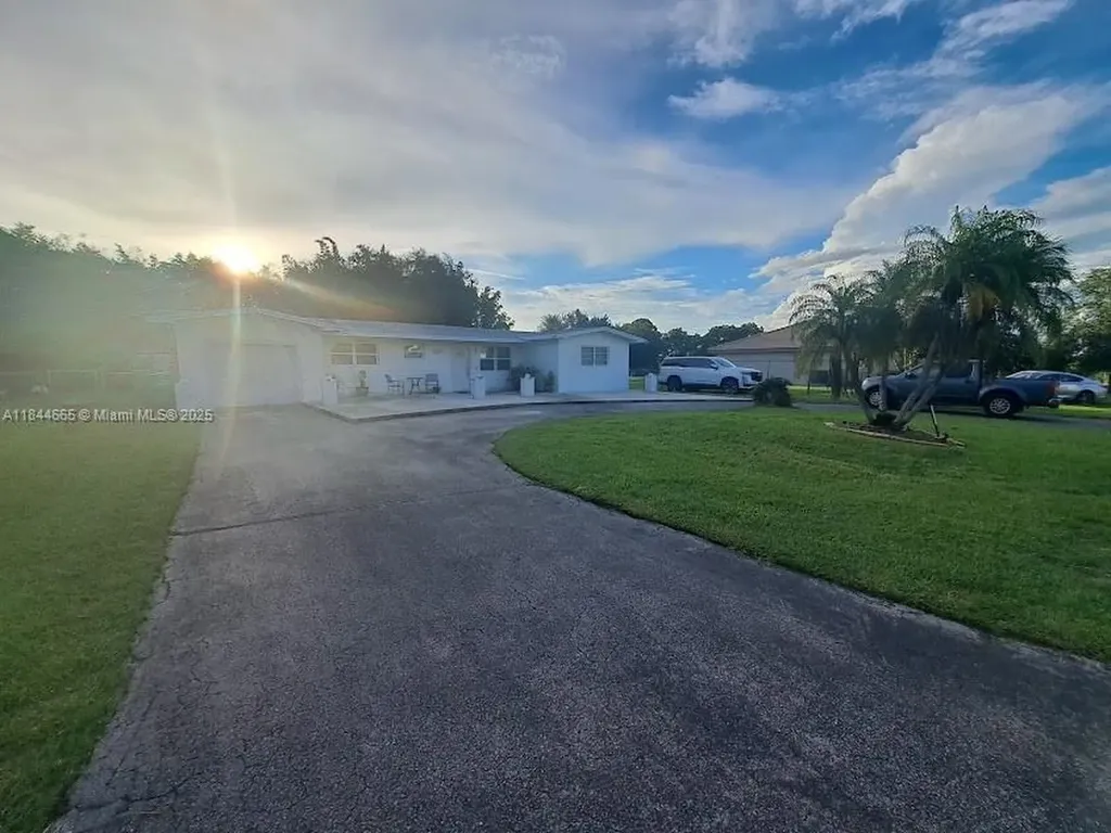 27220 SW 164th Court Homestead FL 33031
