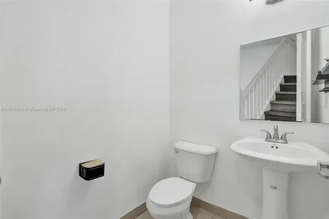 643 NE 191st Terrace Miami FL 33179