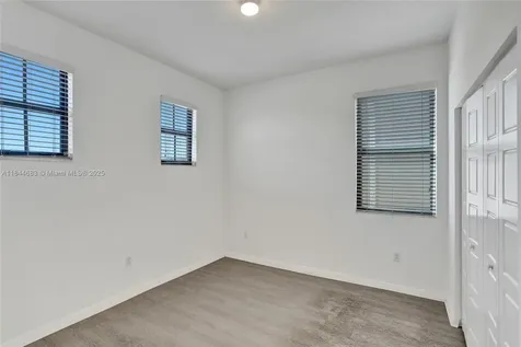 643 NE 191st Terrace Miami FL 33179
