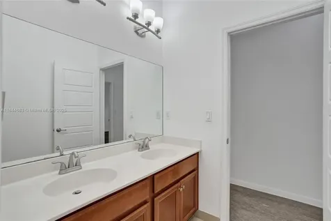 643 NE 191st Terrace Miami FL 33179
