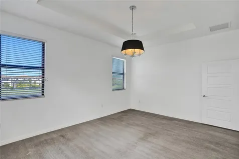 643 NE 191st Terrace Miami FL 33179