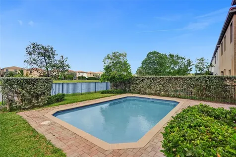 643 NE 191st Terrace Miami FL 33179