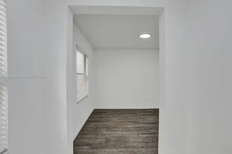 643 NE 191st Terrace Miami FL 33179