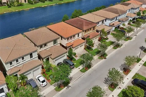 643 NE 191st Terrace Miami FL 33179