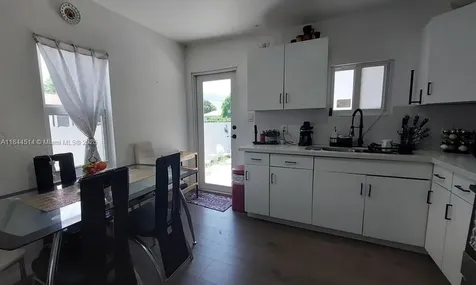 2915 NW 60th Street Miami FL 33142