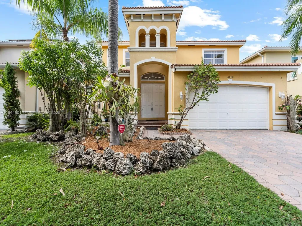 8933 SW 206th Street Cutler Bay FL 33189
