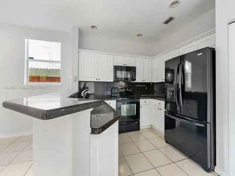 8933 SW 206th Street Cutler Bay FL 33189