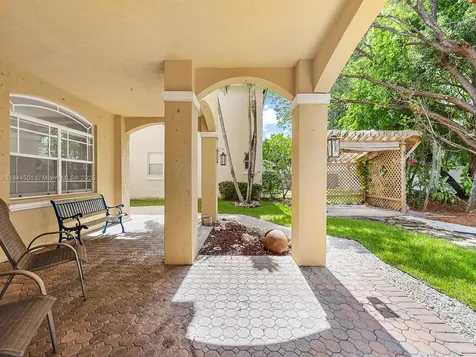 8933 SW 206th Street Cutler Bay FL 33189