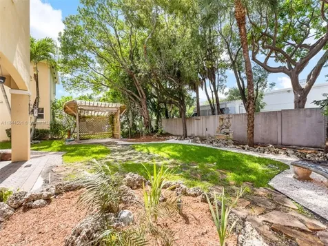 8933 SW 206th Street Cutler Bay FL 33189