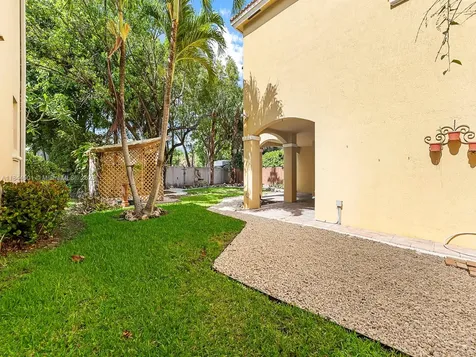 8933 SW 206th Street Cutler Bay FL 33189