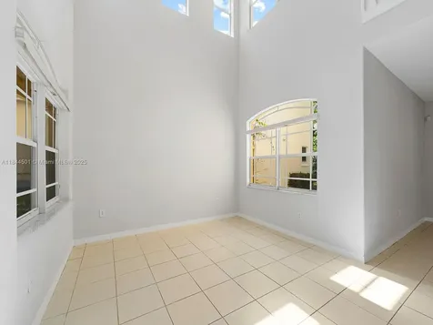 8933 SW 206th Street Cutler Bay FL 33189