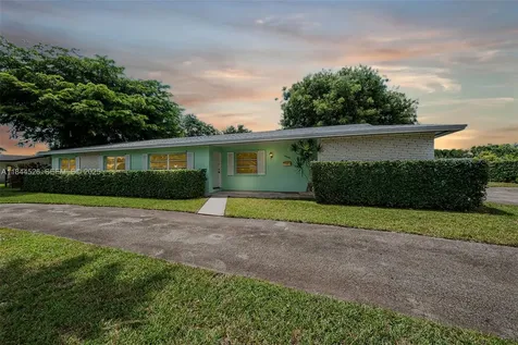 10480 SW 112th Street Miami FL 33176