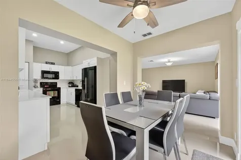 9245 W Sunrise Boulevard Plantation FL 33322