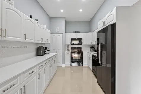 9245 W Sunrise Boulevard Plantation FL 33322
