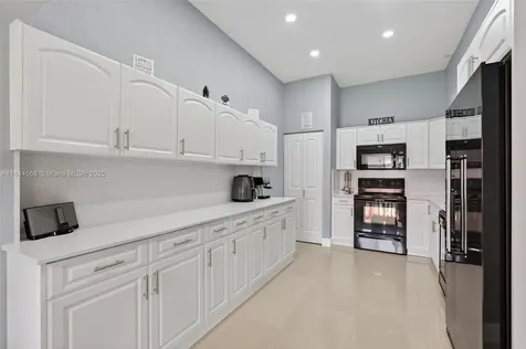 9245 W Sunrise Boulevard Plantation FL 33322
