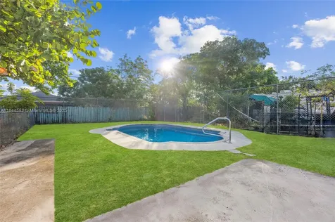 832 N C Street Lake Worth FL 33460