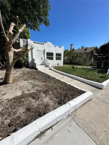 832 N C Street Lake Worth FL 33460